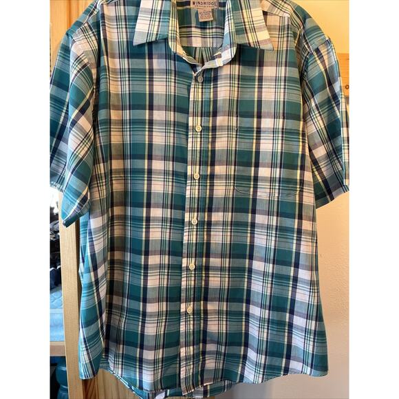 Windridge men’s L Green plaid short sleeve button down polyester blend shirt - Picture 8 of 13